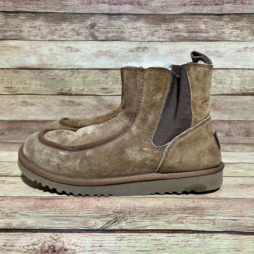 Ugg Brown Ascot Ankle Boots
